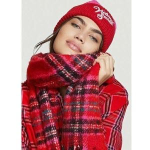 Victoria Secret Beanie and Scarf set 🧣